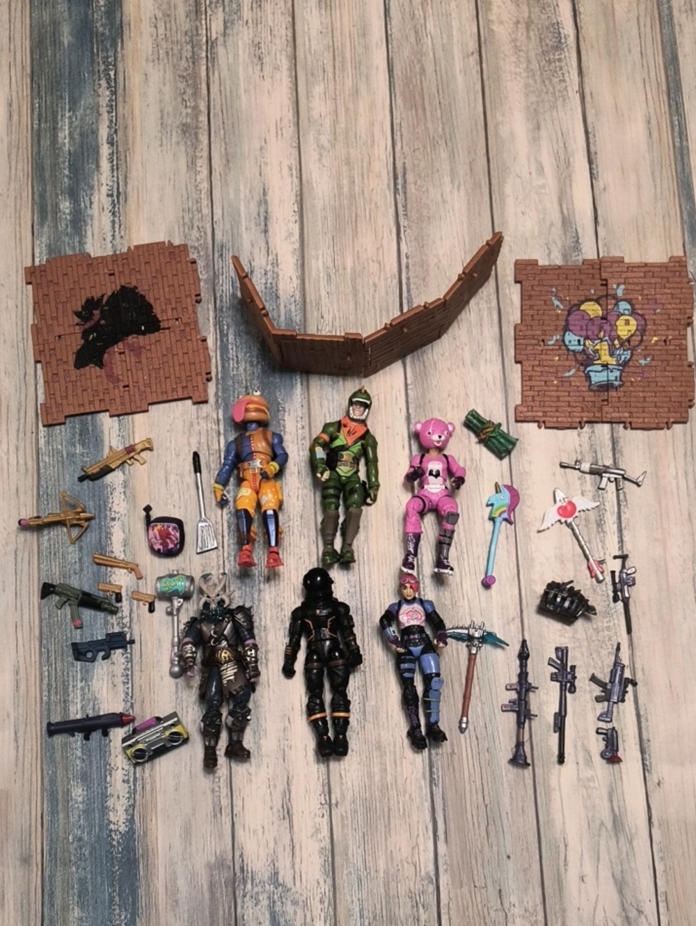 Fortnite Jazwares LARGE LOT - 6 Figures, Accessories, 12 Wall Pieces